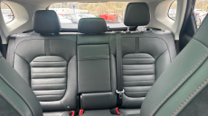 MG Hs 1.5 T-GDI Exclusive 5dr DCT Petrol Hatchback